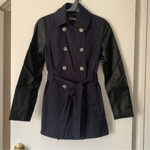 NWT Express Faux Leather Sleeve Trench Coat - Picture 2 of 5
